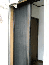 神奈川・勝手口網戸取り付け外